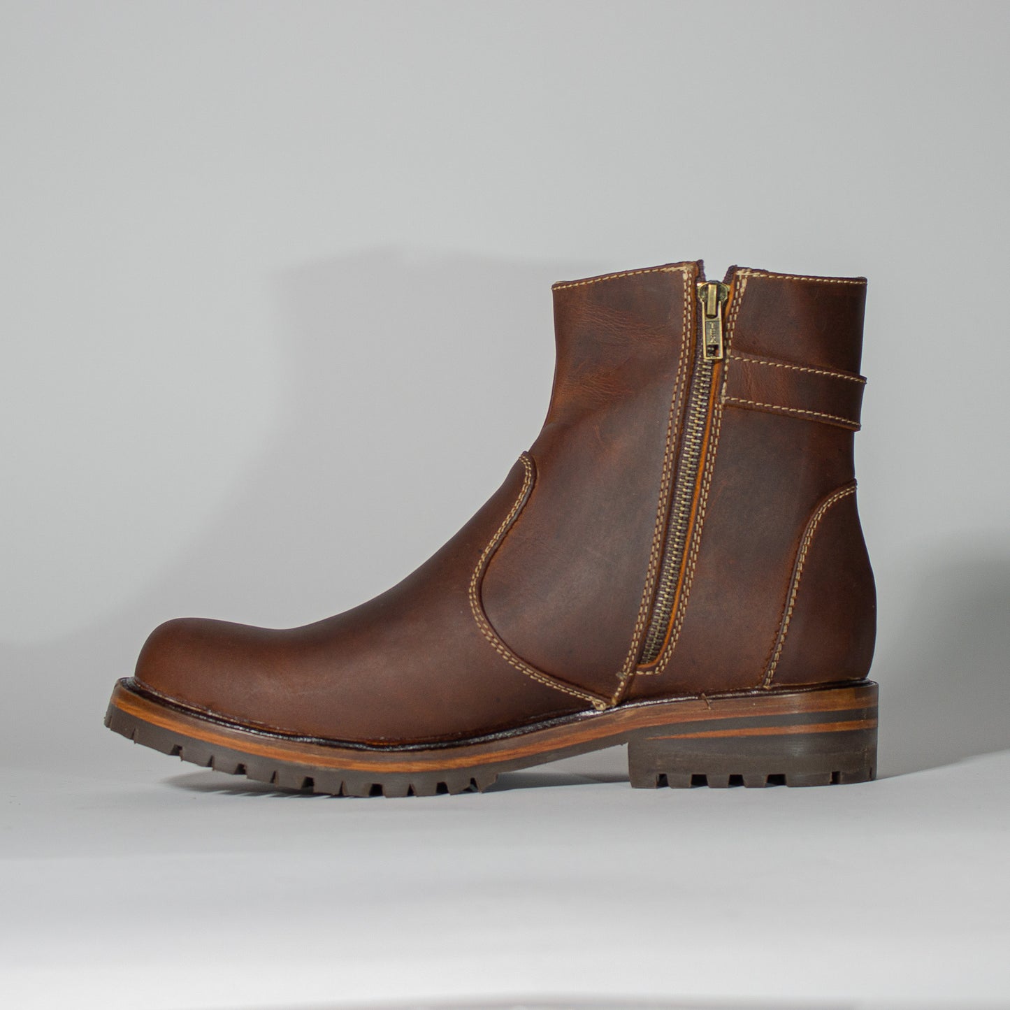 Caracal Old Premium Boots